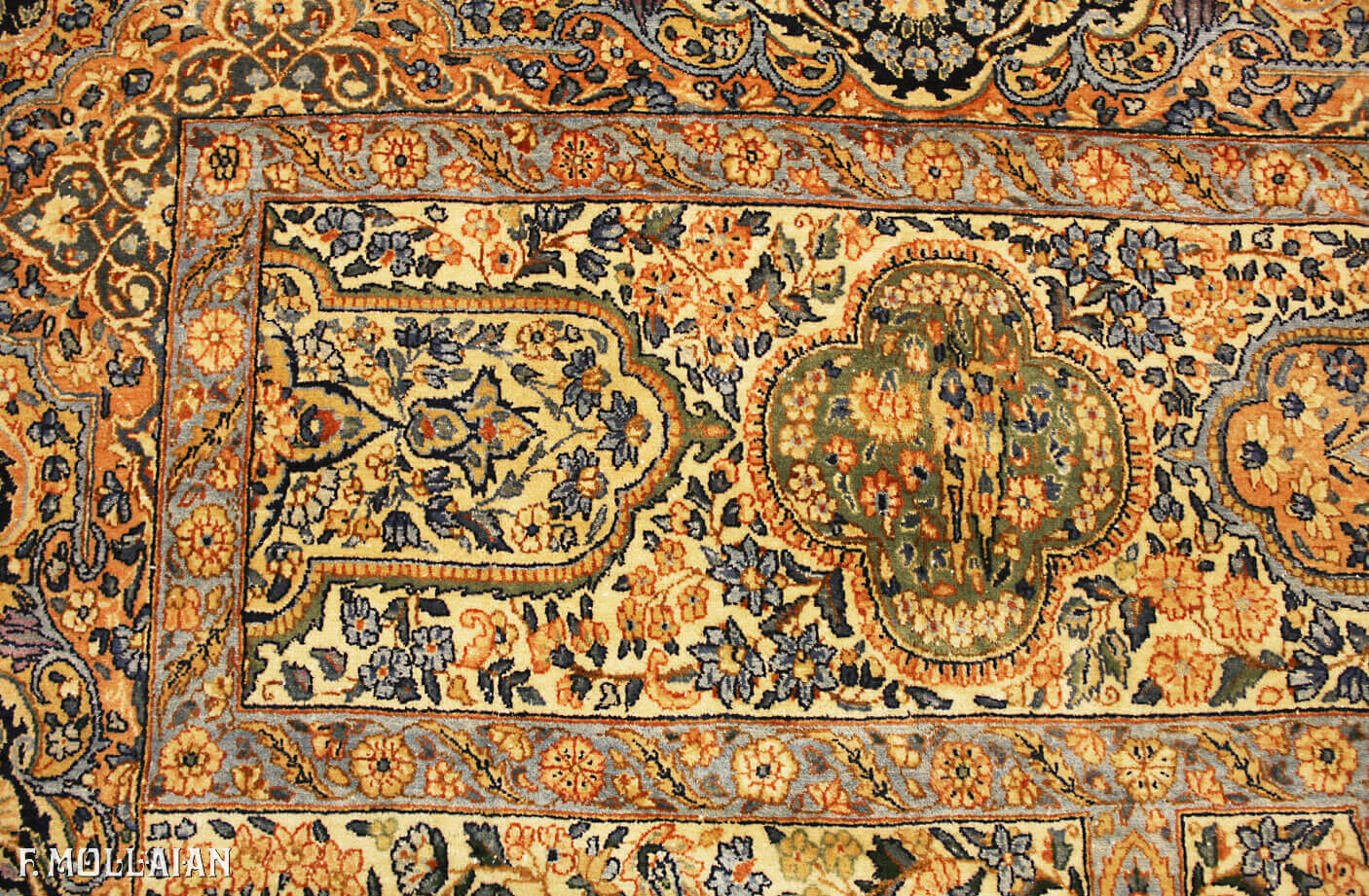 A Very Larg Antique Persian Kerman Carpet n°:28636182